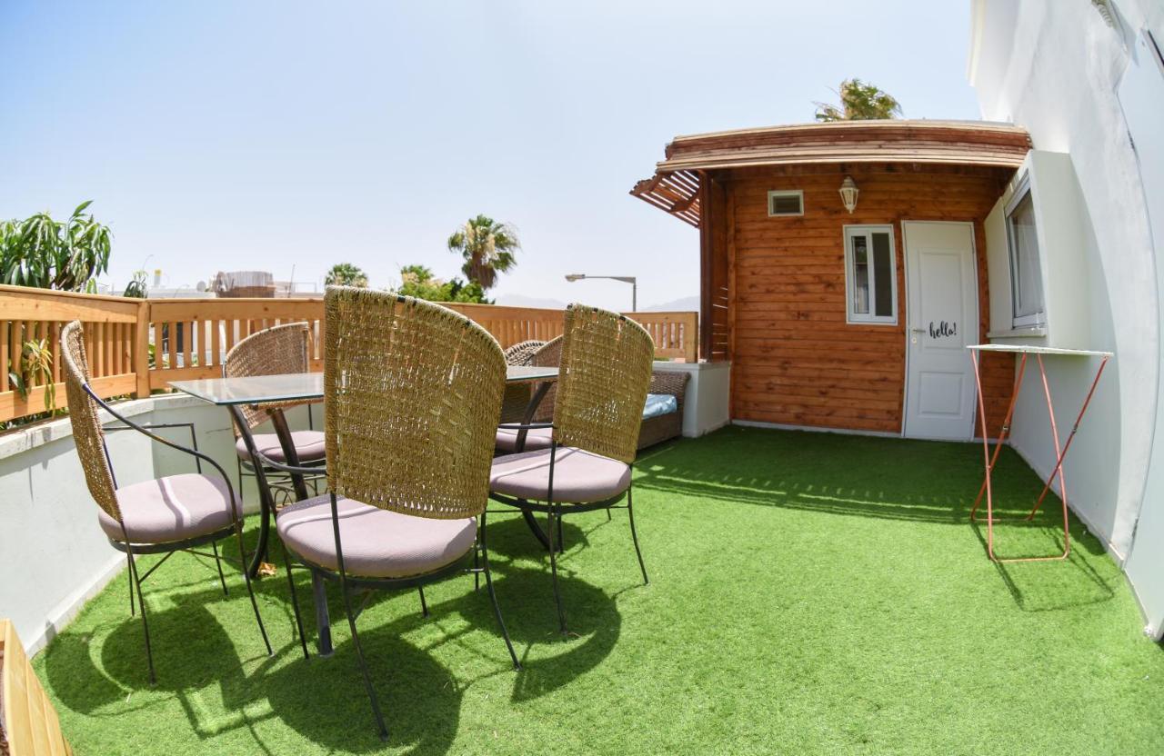 Sunshine Suite Boutique Only 5 Min Walk To The Beach - By Seaelo Eilat Kültér fotó