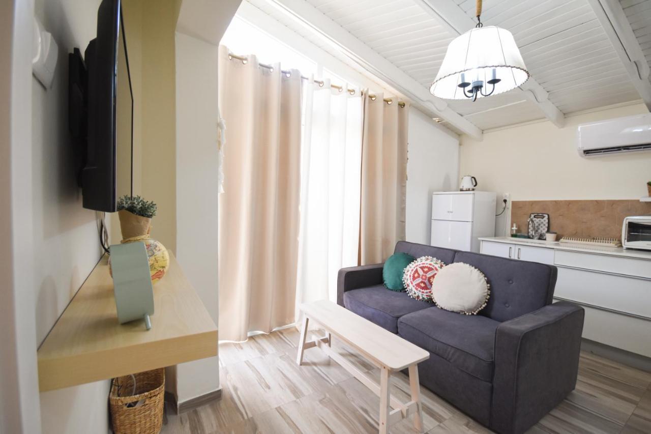 Sunshine Suite Boutique Only 5 Min Walk To The Beach - By Seaelo Eilat Kültér fotó