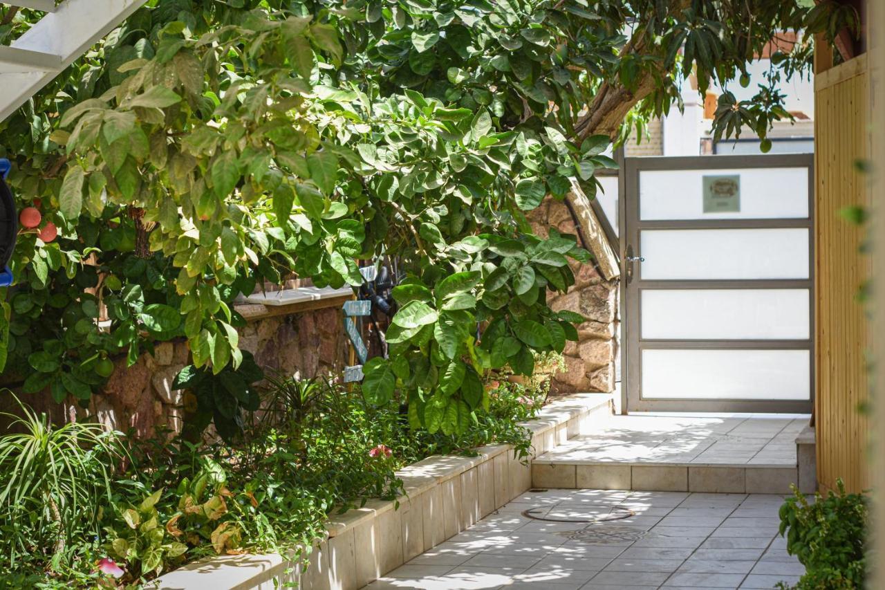 Sunshine Suite Boutique Only 5 Min Walk To The Beach - By Seaelo Eilat Kültér fotó
